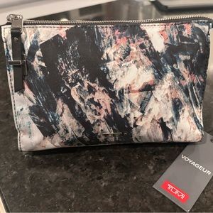 Tumi Travel Makeup/Toiletry Bag NWT